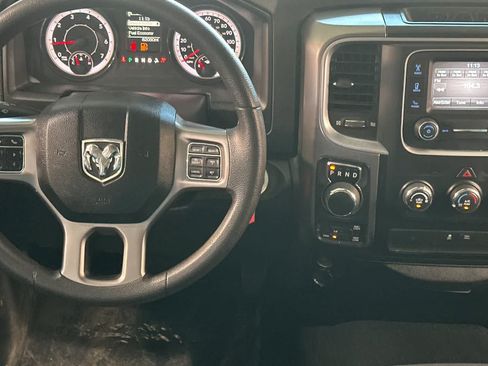 Used 2021 RAM 1500 Classic SLT AWD/4WD image 16