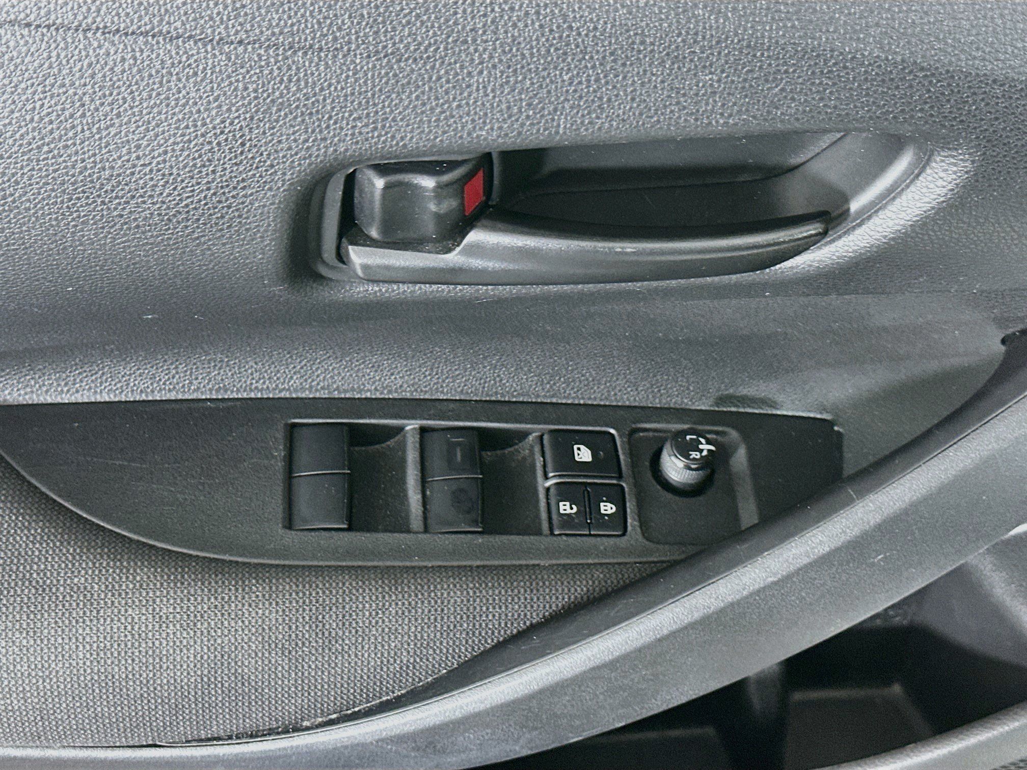 Used 2024 Toyota Corolla LE FWD image 15
