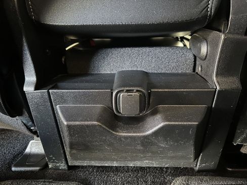 Used 2016 Ford F150 Lariat image 37