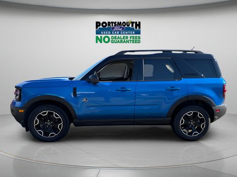 Used 2025 Ford Bronco Sport Outer Banks w/ Outer Banks Tech Package+ AWD/4WD image 2