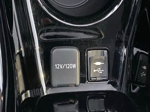 Certified 2017 Toyota Prius Prime Advanced image 24