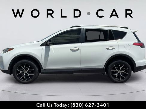 Used 2018 Toyota RAV4 SE w/ Power Extra Value Package FWD image 12