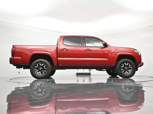 Used 2021 Toyota Tacoma SR w/ SR Convenience Package image 39