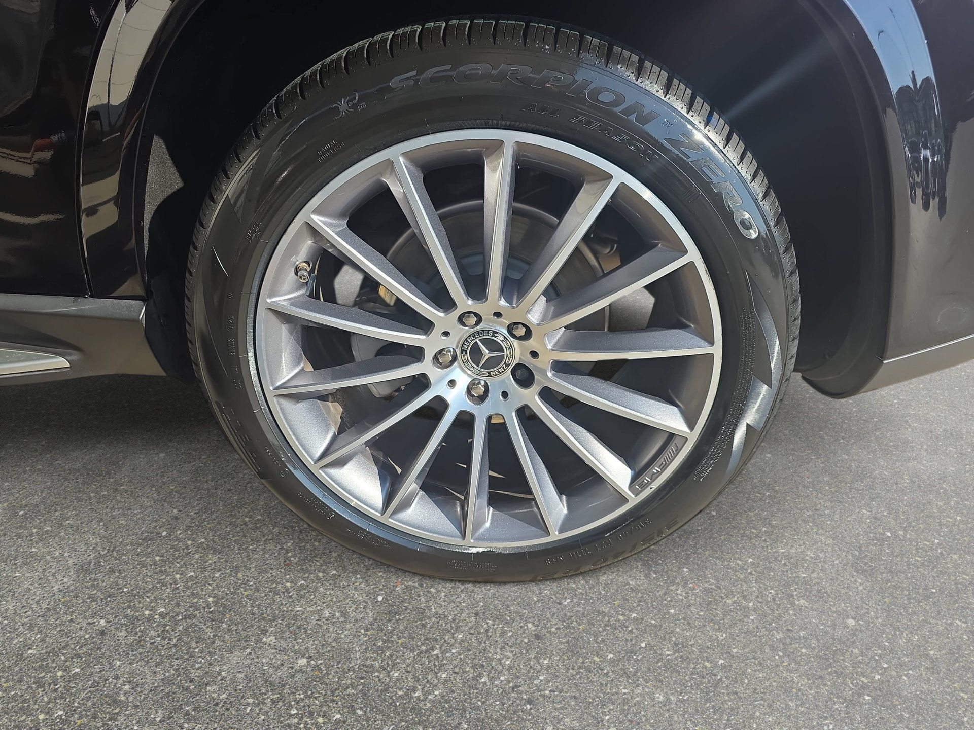 Used 2021 Mercedes-Benz GLE 350 4MATIC image 32