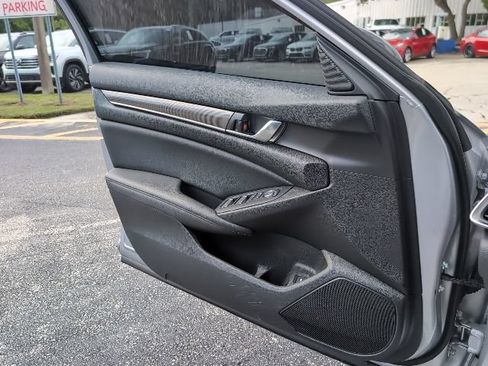 Used 2022 Honda Accord Sport image 24