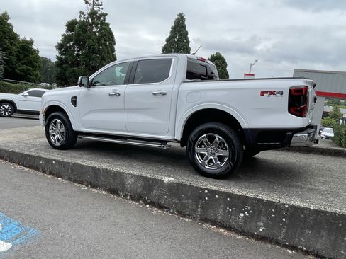 Used 2024 Ford Ranger Lariat w/ FX4 Off-Road Package AWD/4WD image 5