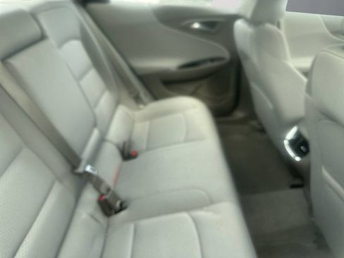 Used 2022 Chevrolet Malibu LT FWD image 11