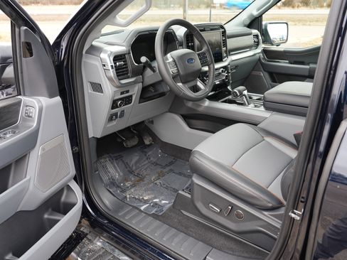 New 2026 Ford F150 Lariat w/ Equipment Group 502A High image 14