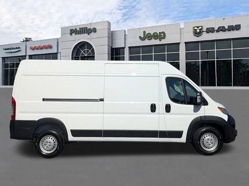 New 2026 RAM ProMaster 2500 w/ Convenience Group FWD image 2