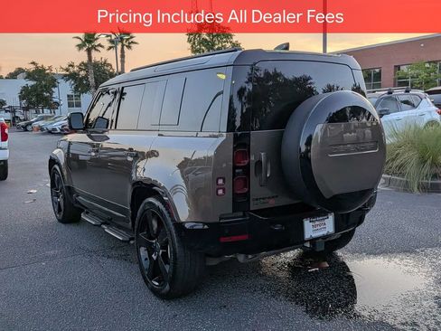 Used 2025 Land Rover Defender 110 X-Dynamic SE AWD/4WD image 6