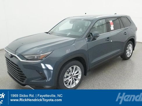 New 2026 Toyota Grand Highlander Platinum image 1