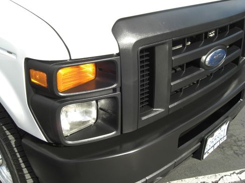 Used 2012 Ford E-350 and Econoline 350 Extended Super Duty w/ PWR Group image 17