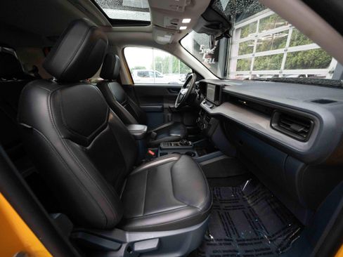 Used 2023 Ford Maverick Lariat w/ Lariat Luxury Package FWD image 26