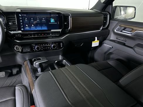 New 2026 Chevrolet Silverado 1500 High Country w/ Midnight Edition AWD/4WD image 35