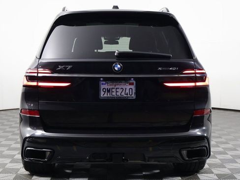 Used 2024 BMW X7 xDrive40i w/ M Sport Package image 5