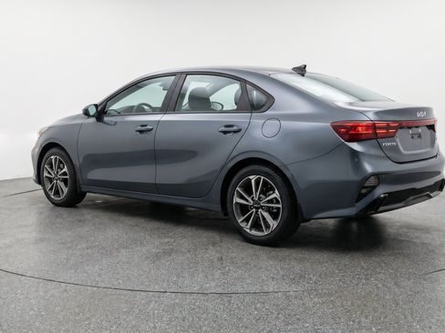 Used 2024 Kia Forte LXS FWD image 6