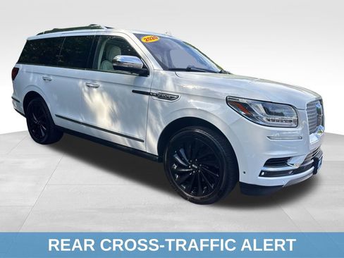 Used 2020 Lincoln Navigator Black Label w/ Cargo Convenience Package AWD/4WD image 10