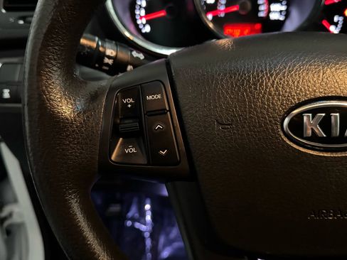 Used 2013 Kia Sorento LX w/ Convenience Pkg image 20