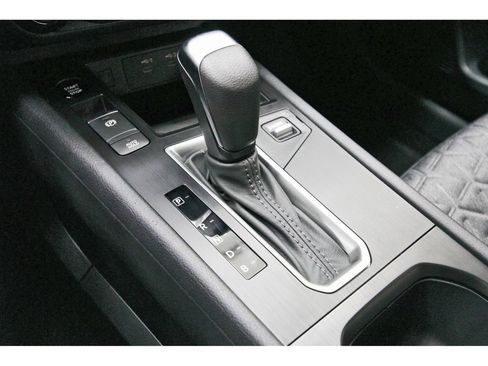 New 2026 Nissan Kicks SV w/ SV Premium Package image 26