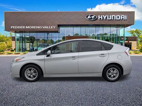 Used 2010 Toyota Prius Two image 7