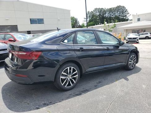 New 2026 Volkswagen Jetta SE FWD image 4