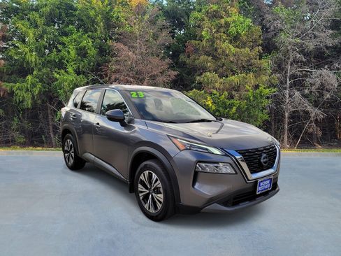 Used 2023 Nissan Rogue SV AWD/4WD image 16