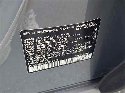 New 2025 Volkswagen ID.4 Pro S Plus image 32