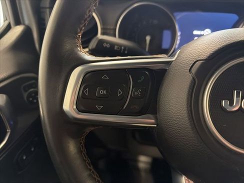 Used 2021 Jeep Wrangler Unlimited Sahara AWD/4WD image 31