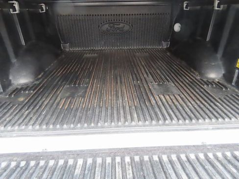 Used 2019 Ford F150 XLT w/ Equipment Group 302A Luxury image 9