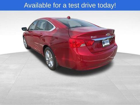 Used 2014 Chevrolet Impala LT w/ Convenience Package FWD image 3