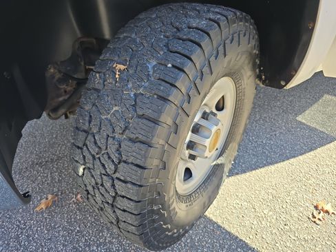 Used 2010 Chevrolet Silverado 2500 W/T image 30