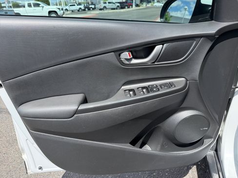 Used 2020 Hyundai Kona Ultimate image 11