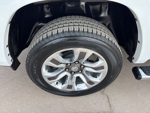 Used 2022 RAM 1500 Limited image 11