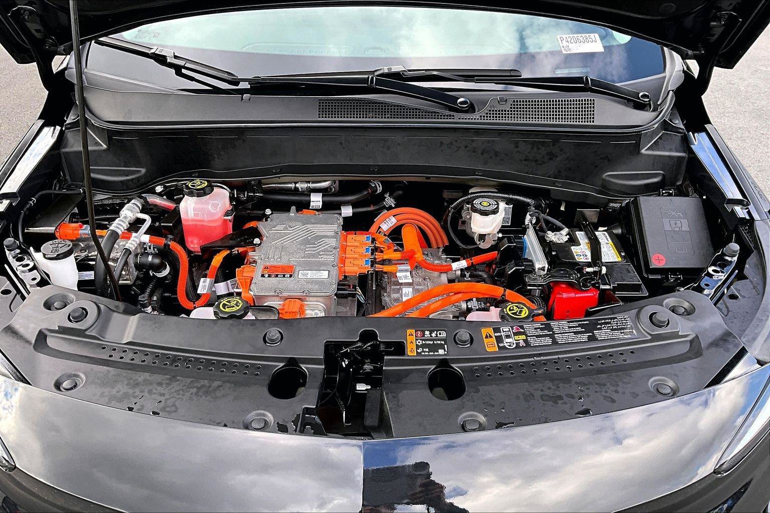 Used 2023 Chevrolet Bolt EUV LT w/ Convenience Package FWD image 29