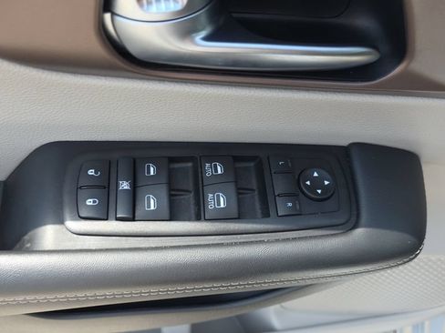 Used 2024 Chrysler Voyager LX FWD image 12