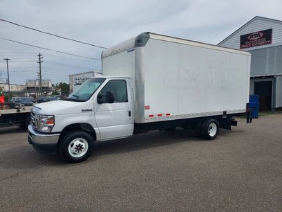 Used 2022 Ford E-450 and Econoline 450 Super Duty w/ Power Windows & Locks Group