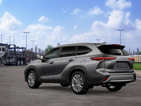 New 2026 Toyota Highlander Platinum image 8