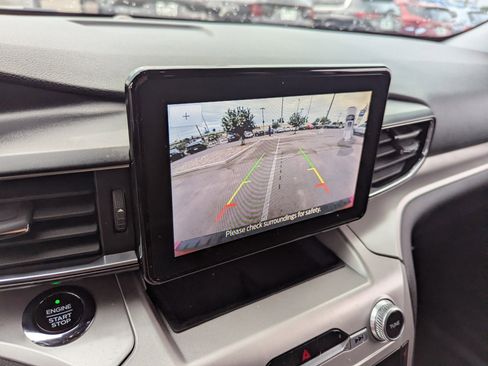 Used 2020 Ford Explorer XLT w/ Equipment Group 202A image 29