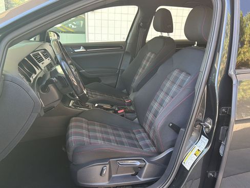 Used 2017 Volkswagen GTI Sport FWD image 15