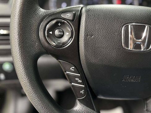 Used 2013 Honda Accord LX image 27