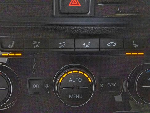 Used 2020 Volkswagen Jetta R-Line FWD image 10