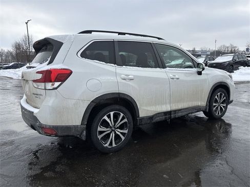 Used 2019 Subaru Forester Limited image 3