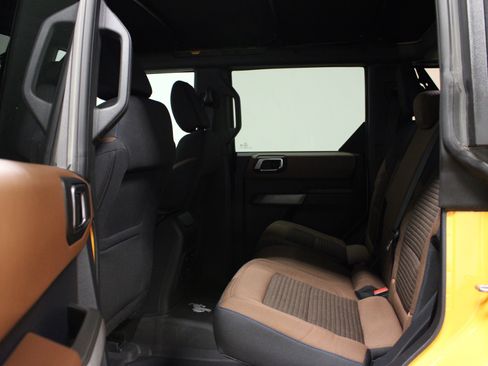 Used 2022 Ford Bronco Outer Banks image 13