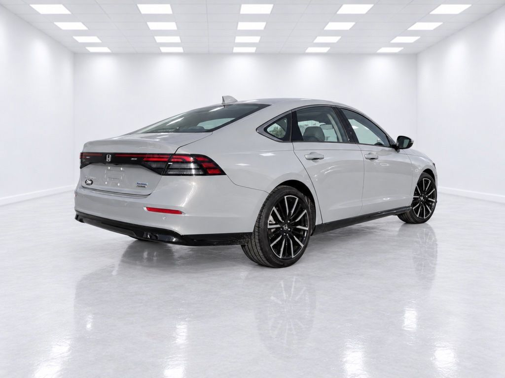 Used 2023 Honda Accord Touring image 8