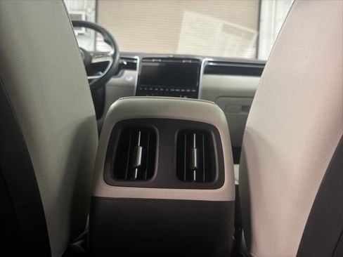 Used 2023 Hyundai Tucson Limited image 23