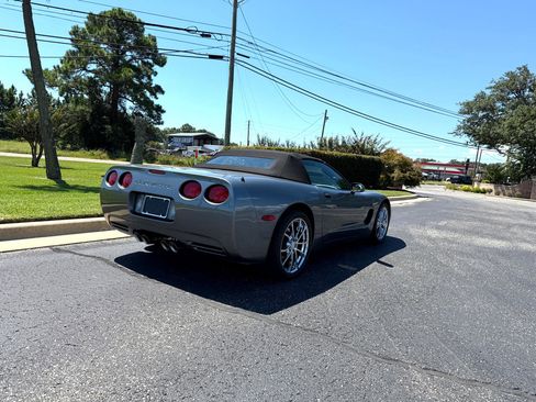 Used 2003 Chevrolet Corvette Convertible w/ Preferred Equipment Group1 image 17