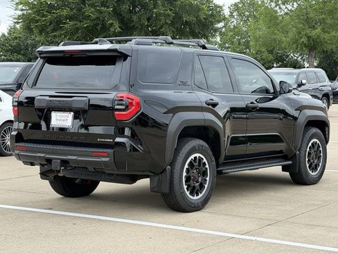 Certified 2025 Toyota 4Runner TRD Off-Road AWD/4WD image 4