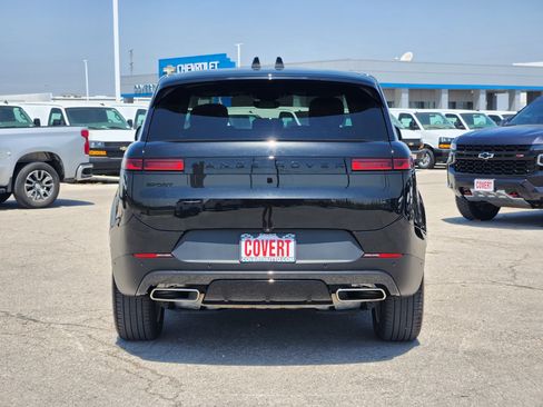 Used 2025 Land Rover Range Rover Sport SE AWD/4WD image 6