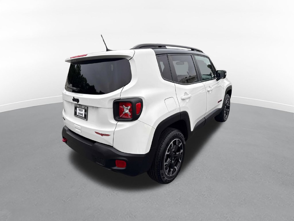 Used 2023 Jeep Renegade Trailhawk AWD/4WD image 6