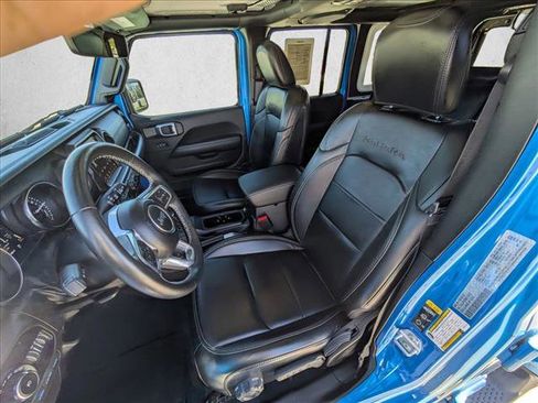 Used 2022 Jeep Wrangler Unlimited Sahara w/ Cold Weather Group image 20